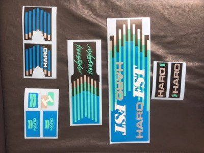 Mon kit decals.JPG